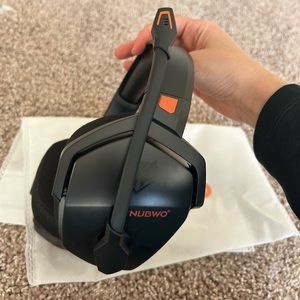 NUBWO HEADPHONES (black)